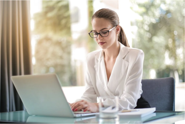 How Online Leadership Coaching is Transforming the Future of Workplace Success